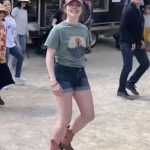 Caitlin la professeur du cours de danse country et line dance